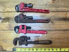 Set of 4 Pipe Wrenches ! - Photo 6