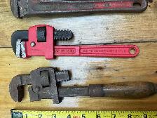 Set of 4 Pipe Wrenches ! - Photo 8