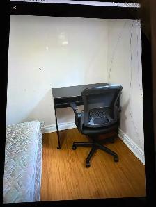 separate walkout basement room for rent - Photo 10