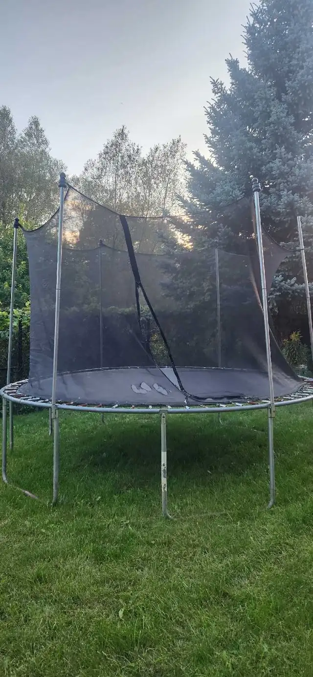 Trampoline Free
