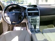 2010 Volvo XC60 CERTIFIED | SUNROOF | LEATHER - Photo 11