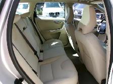 2010 Volvo XC60 CERTIFIED | SUNROOF | LEATHER - Photo 13