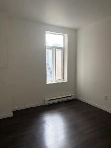 Superbe grand 4 1/2, 3e étage St-Sauveur PROMO - Photo 8