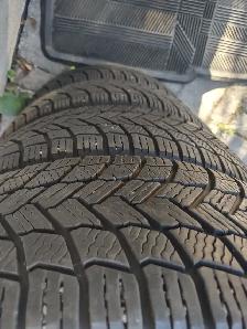 4 pneus hiver 205-60R16 Michelin X-Ice Snow comme neufs - Photo 2