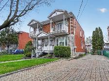 Beautiful Renovated 3 ½ near Metro Angrignon – Available