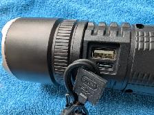 3000  Lumens Heavy Duty Rechargeable LED Flashlight Torch Solid - Photo 6