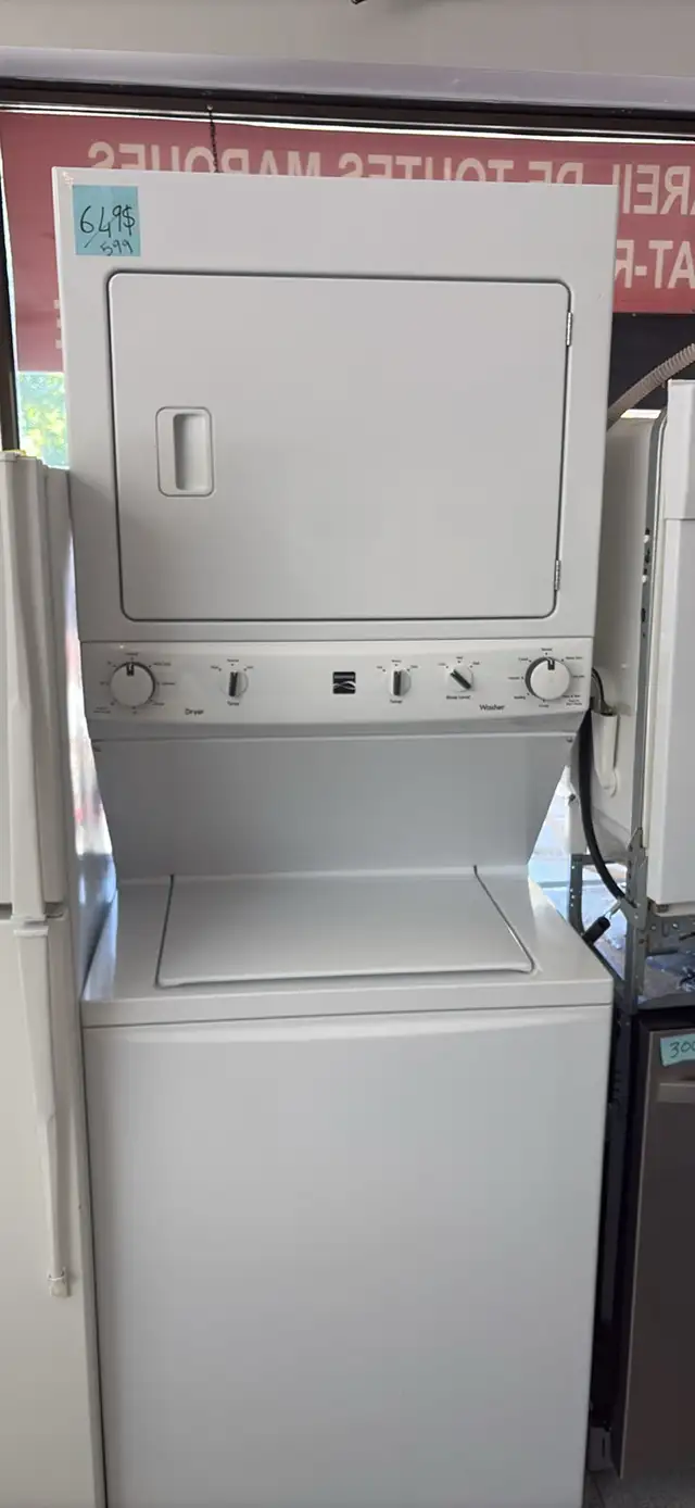 SET LAVEUSE SÉCHEUSE KENMORE SUPERPOSÉ À JUSTE 599$