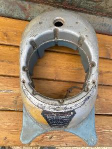 Vintage Martin outboard motor tank great graphics displays well - Photo 4
