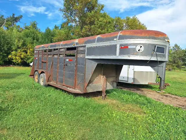 18' stock trailer