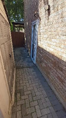 Basement Apartment for Rent - Photo 10