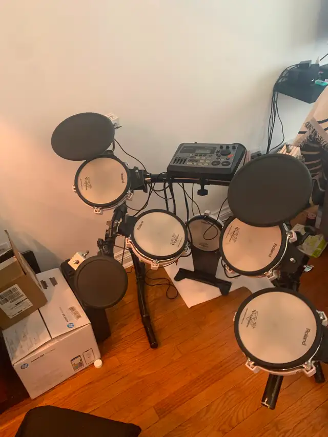 ROLAND V DRUMS