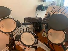 ROLAND V DRUMS - Photo 3