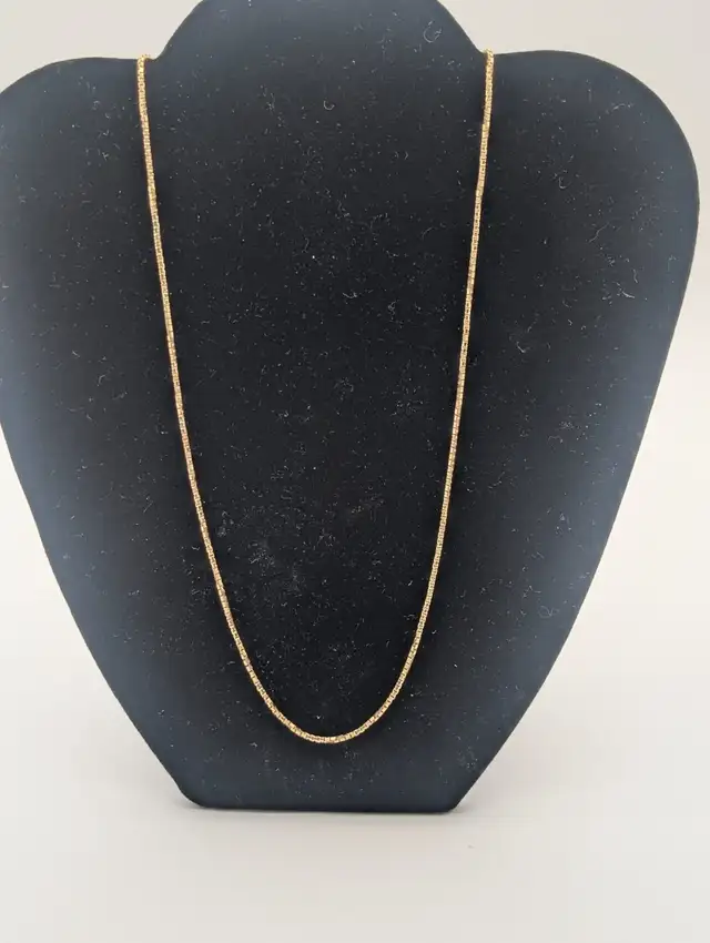 (B7690) Necklace Yellow Gold 14K 6.9 Grams 20'