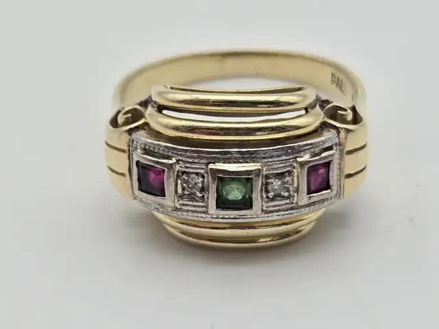 (B4905) Ring 14kt Gold 5.00 grams Sz: 6.5