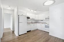 Immaculate 832sqft 2bdrm condo w/ scenic park views & more! - Photo 3