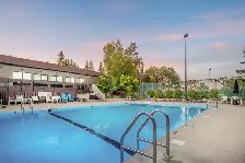 Immaculate 832sqft 2bdrm condo w/ scenic park views & more! - Photo 5
