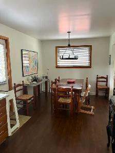 Bright two bedroom apartment - available Dec 1 - Photo 3