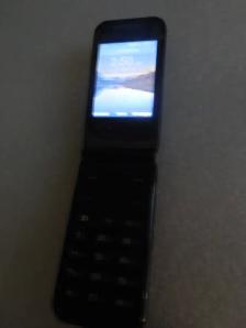 FLIP Cell Phone, Ideal for Most Seniors, Like NEW