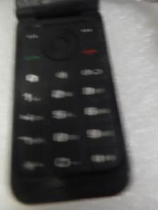 FLIP Cell Phone, Ideal for Most Seniors, Like NEW - Photo 3