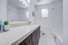 For Rent - Full House - 6 Beds / 4 parking - Scarborough - Photo 6