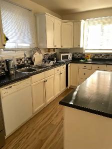 Bright Furnished Room - Female Student/Professional $875