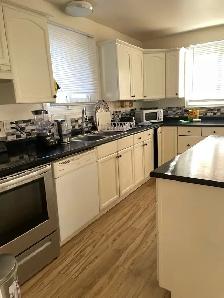 Bright Furnished Room - Female Student/Professional $875 - Photo 10