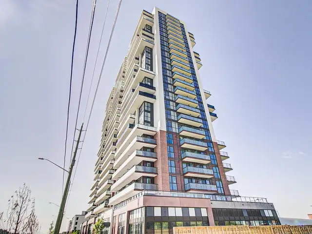female room for rent in condo ,with private bathroom