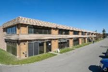 PRICE DROP! COMMERCIAL WAREHOUSE IN A PRIME LOCATION! - Photo 7