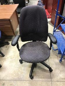 Best Quality used Chair for Sale - Call Us Now! - Photo 4