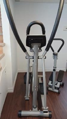 ELLIPTIQUE (Club Piscine Fitness) - Photo 2