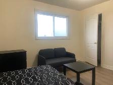 Renovated Room for Rent in House - Photo 2