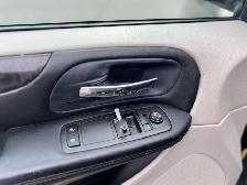 2016 Dodge Grand Caravan WHEELCHAIR VAN-POWER RAMP-HAND CONTROLS - Photo 12