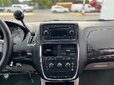 2016 Dodge Grand Caravan WHEELCHAIR VAN-POWER RAMP-HAND CONTROLS - Photo 16