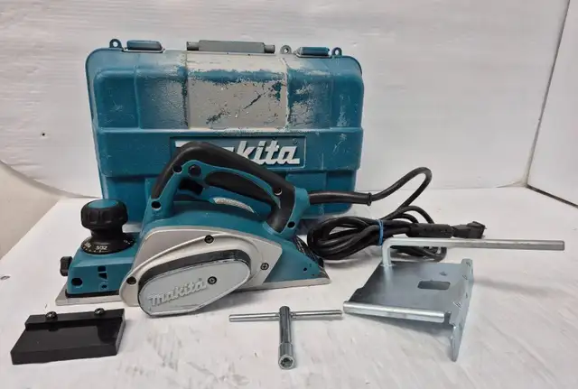 (N9749688) Makita KP0800 Planer