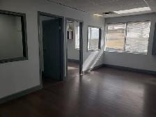 ✨ Multiple Office Spaces Available – Rent Today ✨ - Photo 9