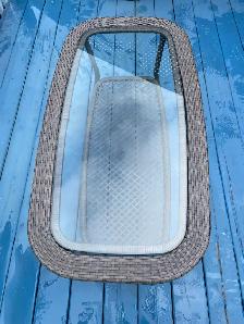 Plastic wicker outdoor coffee table - Photo 2