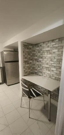 Basement private room available - Photo 5