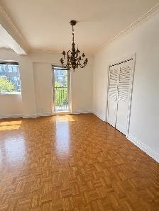 Massive 2-Bedroom Apartment   Private Deck | Downtown Toronto - Photo 2