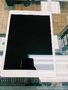Apple iPad