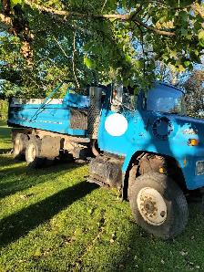 Ford 1992 Tandem Truck For Sale