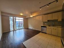 Gorgeous 1 bedroom and1 bathroom Apartment for Rent! - Photo 3