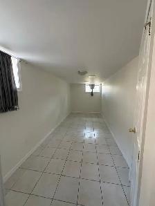 Semi Detached Raised Bungalow in Mississauga (Downstairs Unit) - Photo 9