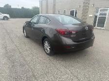 2016 MAZDA3 4DR SEDAN - Photo 4