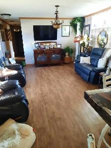 Mobile Home - Photo 4