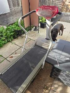 treadmill - Photo 3