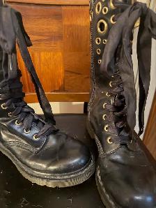Doc Martens - Photo 2