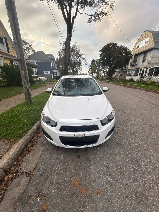 Chevy Sonic 3000$ OBO