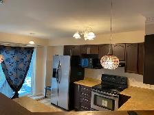 3 bed/2bath Bright, Spacious townhouse available for rent-Kanata - Photo 8