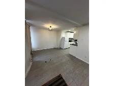 4½ à Louer/ 2 bed 1 bath for rent October 1st dishwasher incl - Photo 3
