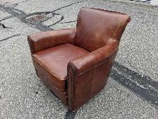 Real leather chair swivel $480 - Photo 4